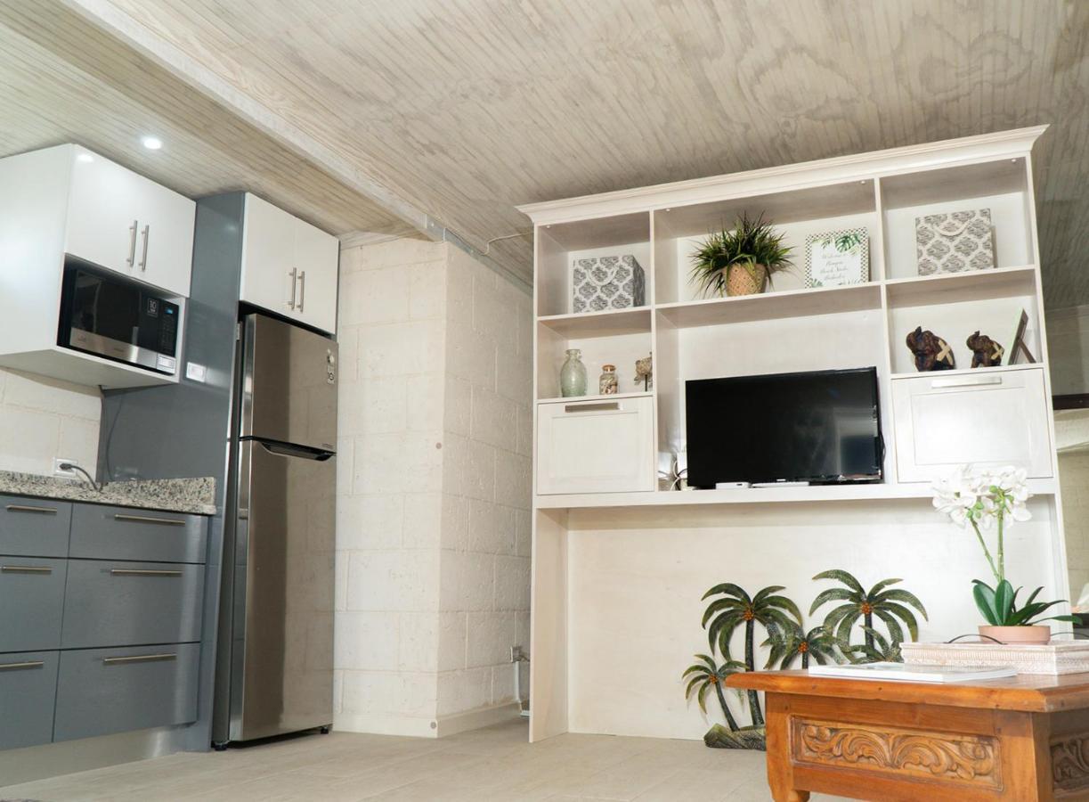 Banyan Beach House Villa Бриджтаун Экстерьер фото